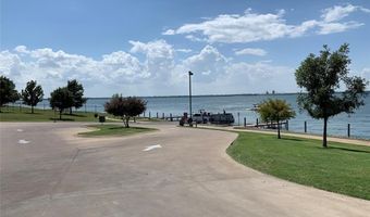 110 Gregory Dr, Heath, TX 75032