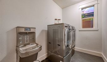 5571 Bethany Bend Dr, Las Vegas, NV 89135