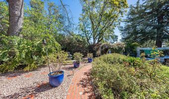 2393 Allen Ave, Altadena, CA 91001