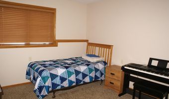 2420 SE 14th Ave, Aberdeen, SD 57401