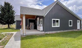 322 3rd St, Burlington, WY 82411