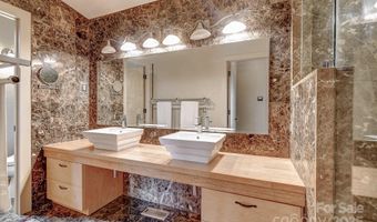 128 Leisure Mountain Rd, Asheville, NC 28804
