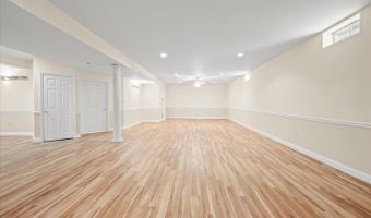 16907 HARBOUR TOWN Dr, Ashton, MD 20861