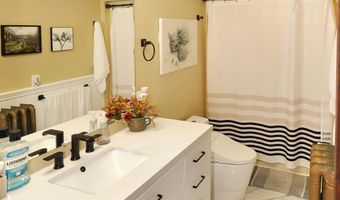 75 S South Park St, Bangor, ME 04401