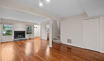 2 JANWALL Ct, Annapolis, MD 21403