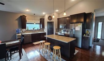 1302 18th Dr NE, Austin, MN 55912