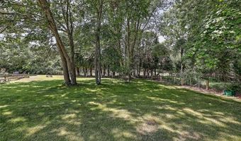 264 Sowams Rd, Barrington, RI 02806
