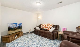 2119 E 11TH St, Cheyenne, WY 82001