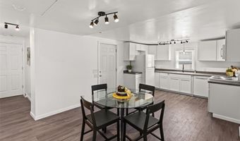 2425 La Salle Dr, Alton, IL 62002