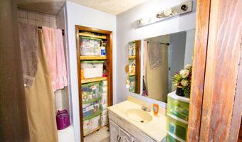 236 State Route Y, Arcola, MO 65603