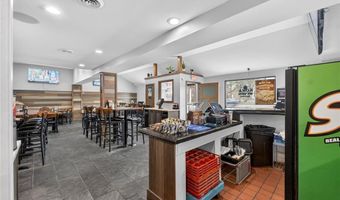 8713 Gravois Rd, Affton, MO 63123