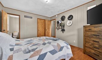 147 Iron Ore Ln, Barren Springs, VA 24313
