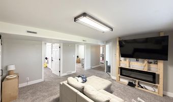 26855 SW 89 Rd, Beatrice, NE 68310