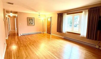 910 N 12th St, Allentown, PA 18102