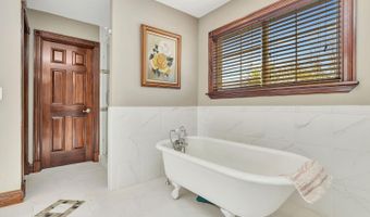 18321 Marlowes Dr, Aurora, IN 47001