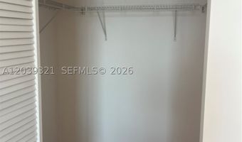 19501 W Country Club Dr 611, Aventura, FL 33180