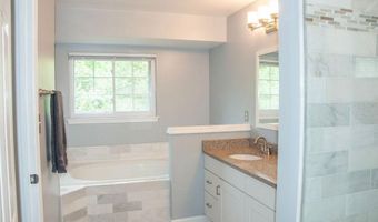 21672 KINGS CROSSING Ter, Ashburn, VA 20147