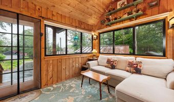 85 Lakeview Ave, Bristol, NH 03222