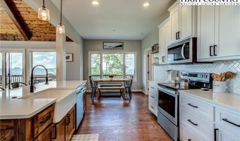 94 Silver Fox Rdg, Beech Mountain, NC 28604