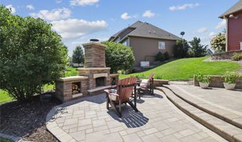 211 SW Stonegate Dr, Ankeny, IA 50023