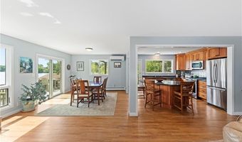 106 Lauri Dr, Charlestown, RI 02813