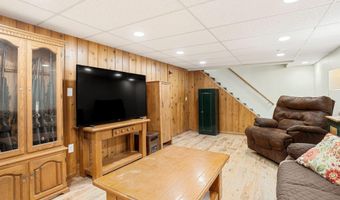 2104 W Oakland Ave, Austin, MN 55912
