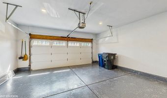 8 GEORGETOWN Ct, Algonquin, IL 60102