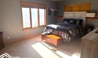 2204 River Rd, Algona, IA 50511
