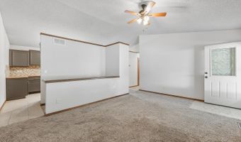636 Dublin Dr, Andover, KS 67002
