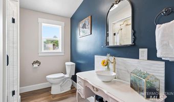 17114 Goodson Rd, Caldwell, ID 83607