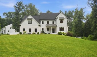 43 Oak Ridge Dr, Avon, CT 06001