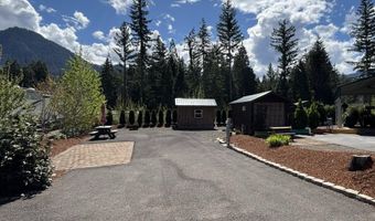 54432 MCKENZIE Hwy 40, Blue River, OR 97413