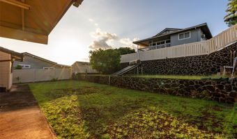 98-1794 Kupukupu St, Aiea, HI 96701