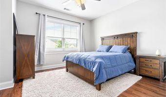 1300 PARKER Pl, Auburn, AL 36832
