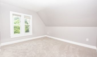 6 Crescent St, Ansonia, CT 06401