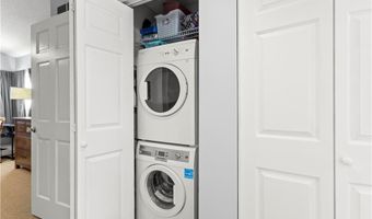 755 Williamsburg Cir, Warwick, RI 02886