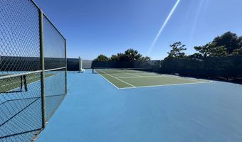 4577 Essex Ct, Carlsbad, CA 92010