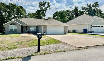 6 Roessler Ln, Bella Vista, AR 72715