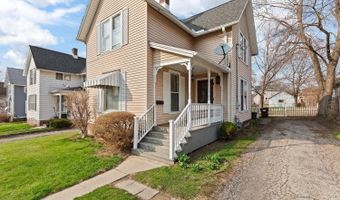907 E Hunt St, Adrian, MI 49221