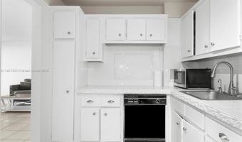 9440 W Bay Harbor Dr 3A, Bay Harbor Islands, FL 33154