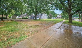301 And 305 NW 6th St, Abilene, KS 67410