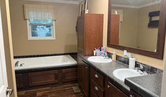 2298 Mountain Vw, Alderson, WV 24910