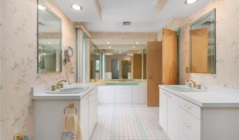 22 Golden View Dr, Johnston, RI 02919