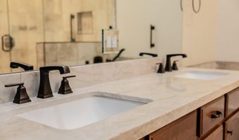 18685 E AGUA Vis, Black Canyon City, AZ 85324