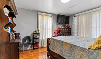 2452 N 4TH St, Harrisburg, PA 17110