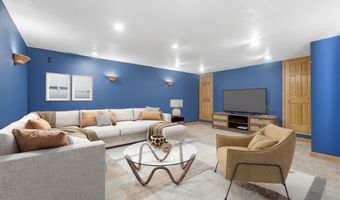 4537 W Black Oak Cir, Angola, IN 46703
