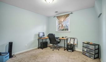 8916 MANGUM Pl, Alexandria, VA 22308