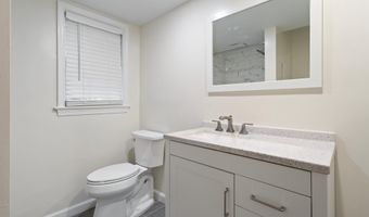 4300 ROBERTS Ave, Annandale, VA 22003