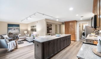 6352 12TH St N, Arlington, VA 22205