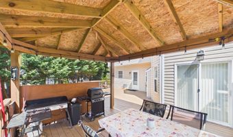 7801 RIDGEWOOD Dr, Annandale, VA 22003